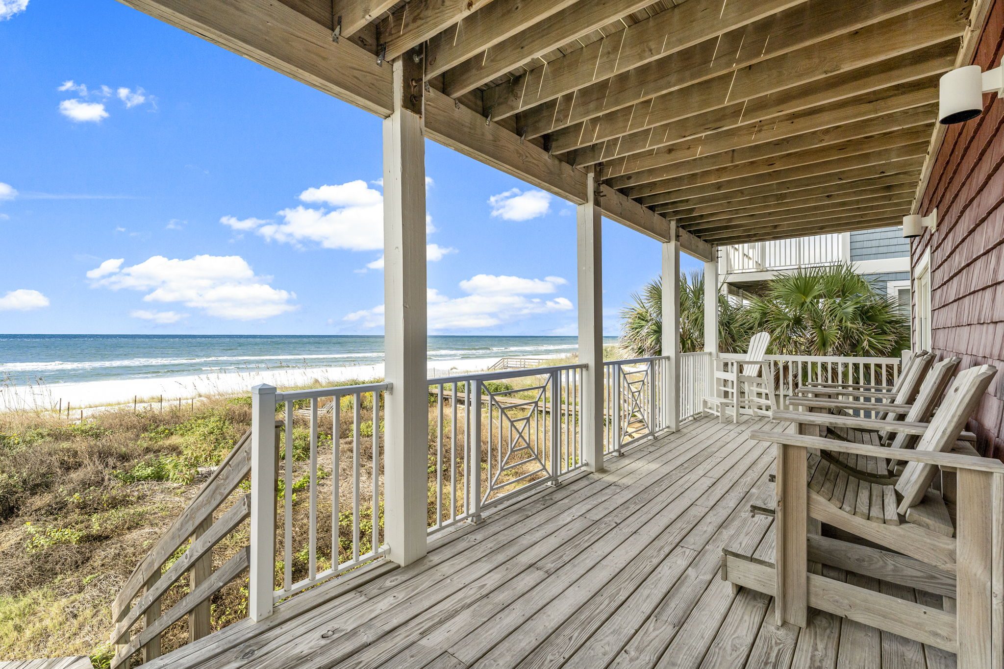 Second level deck peaceful retreat at Sunny Times